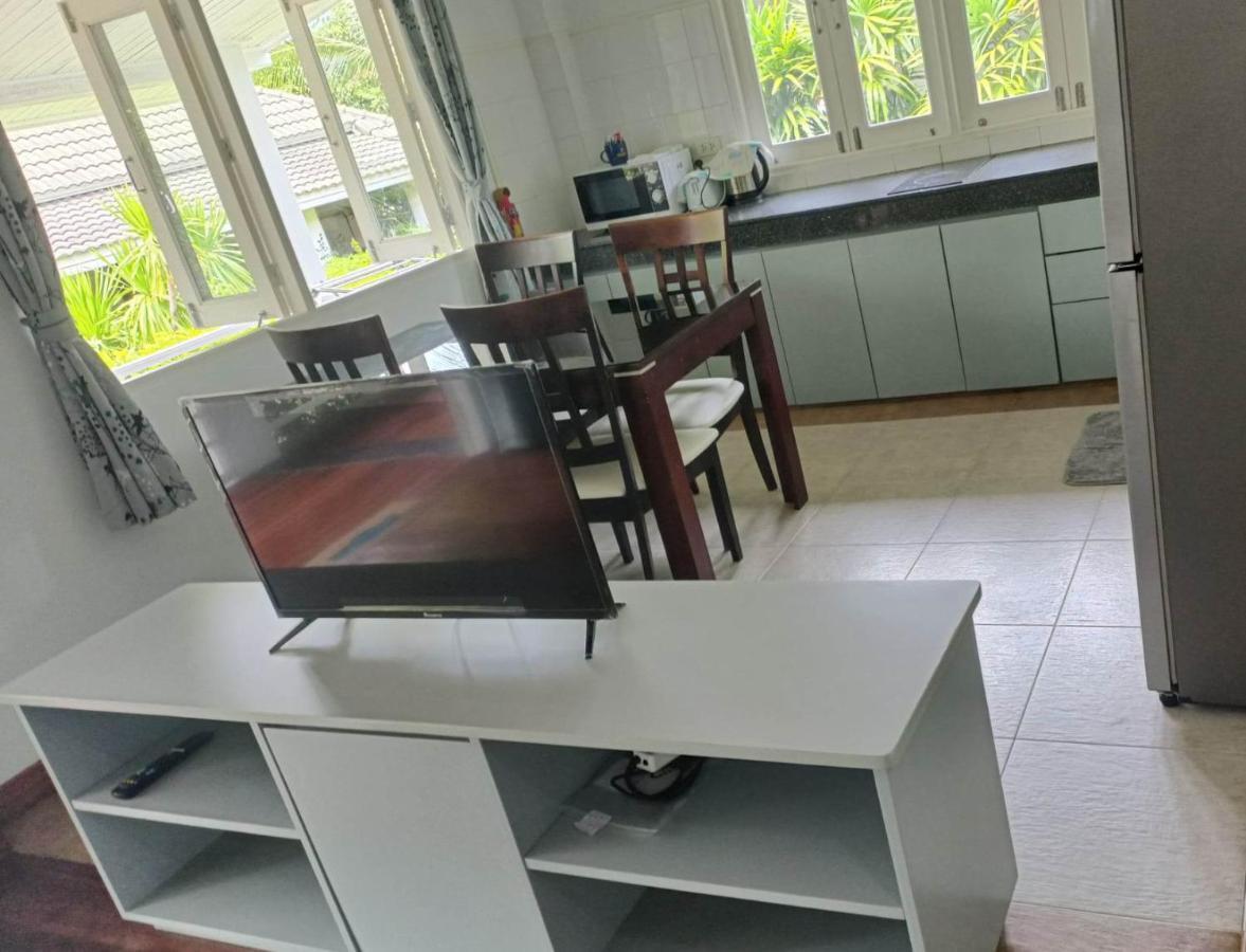 Reuan Phaolai Bophut Bagian luar foto