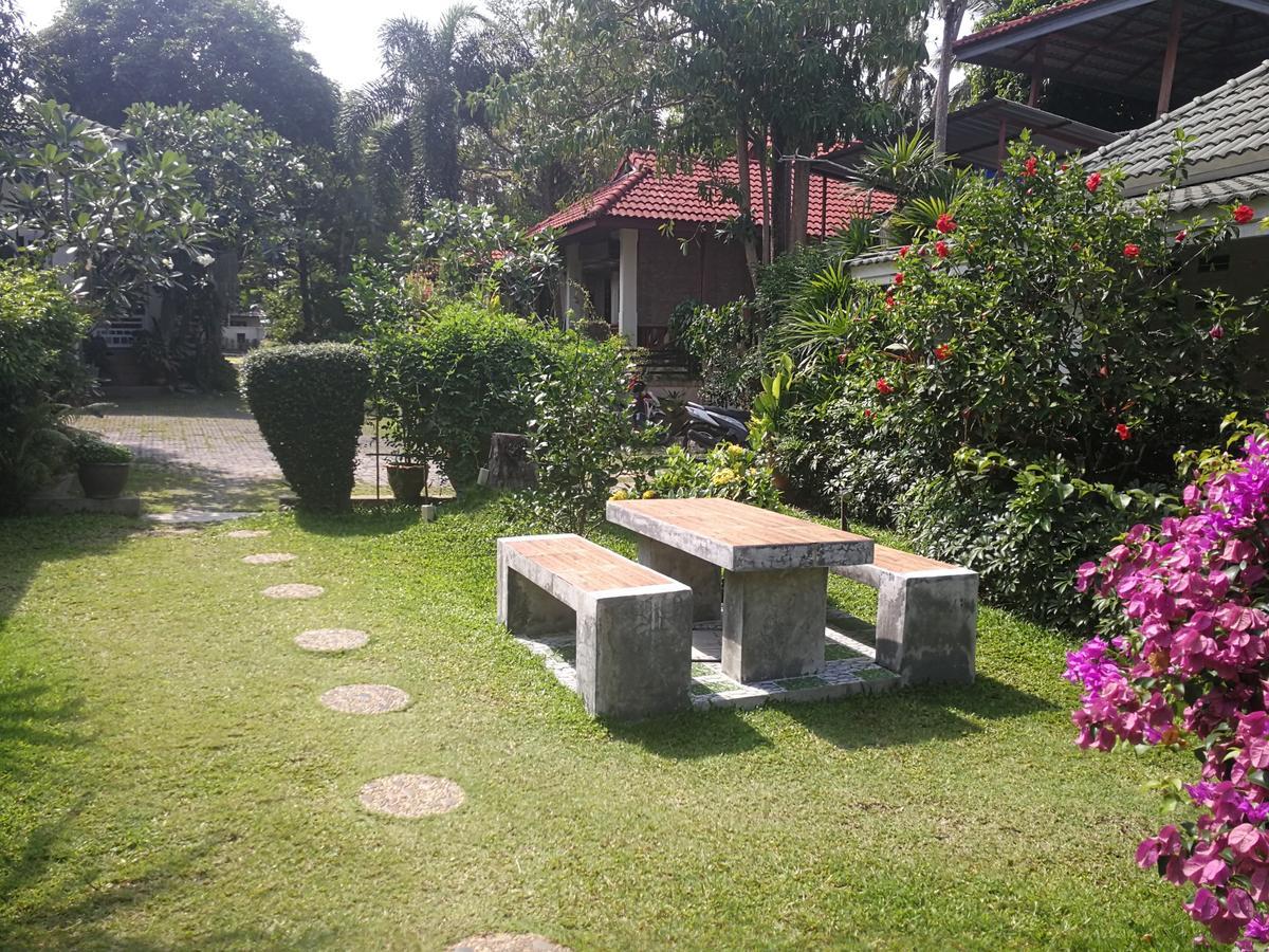 Reuan Phaolai Bophut Bagian luar foto